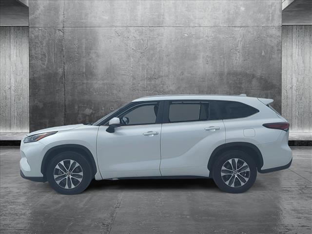 used 2024 Toyota Highlander car, priced at $41,502