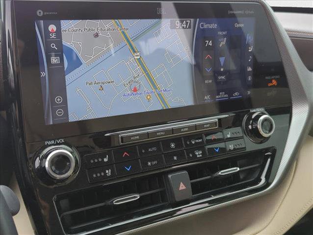 used 2021 Toyota Highlander car, priced at $40,998