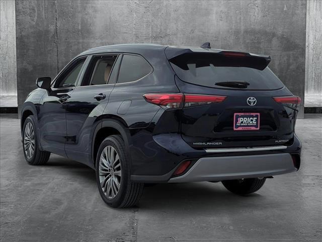 used 2021 Toyota Highlander car, priced at $41,995