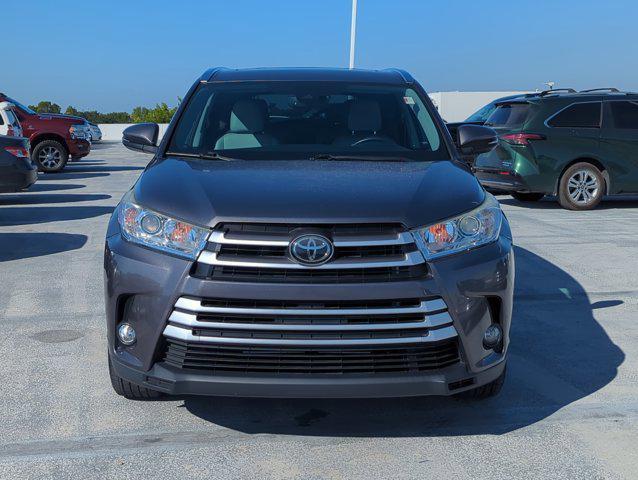 used 2018 Toyota Highlander car, priced at $24,992