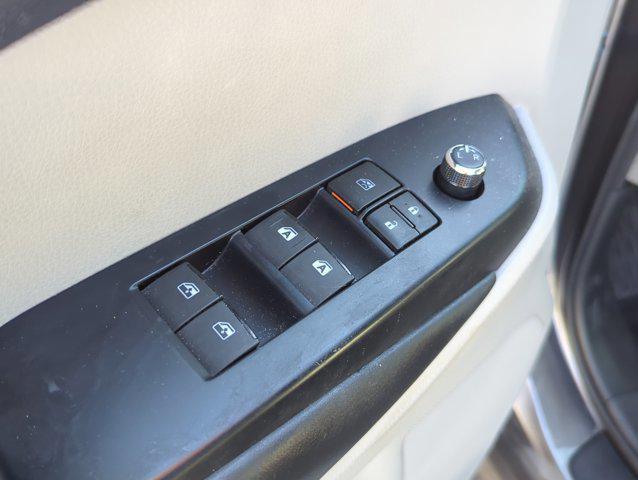 used 2018 Toyota Highlander car, priced at $24,992