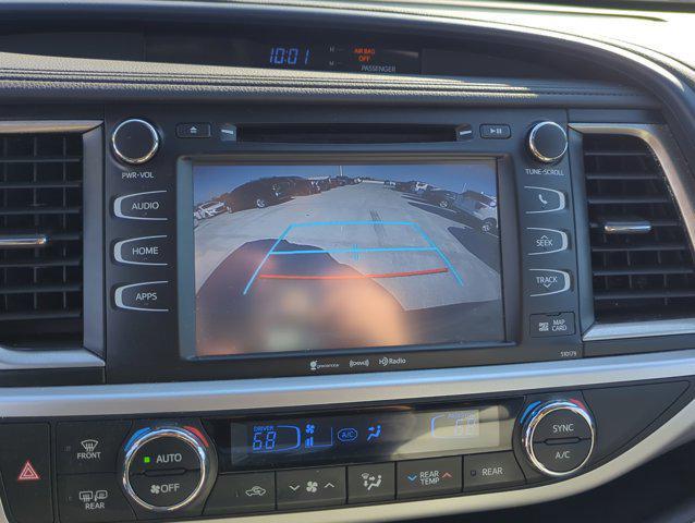 used 2018 Toyota Highlander car, priced at $24,992