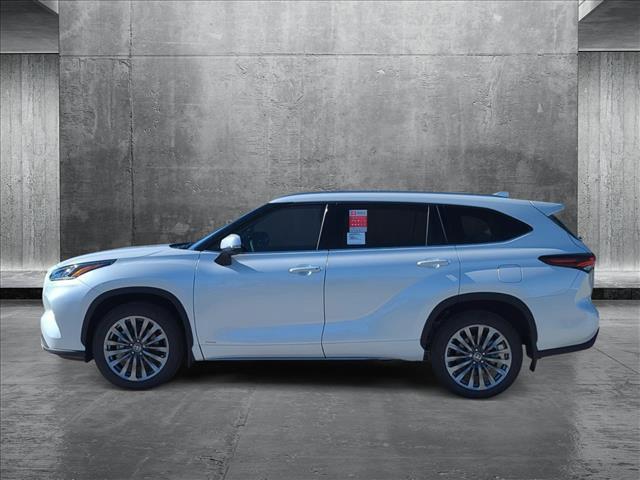 new 2025 Toyota Highlander car, priced at $54,829