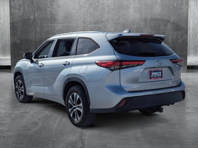 used 2021 Toyota Highlander car, priced at $29,518