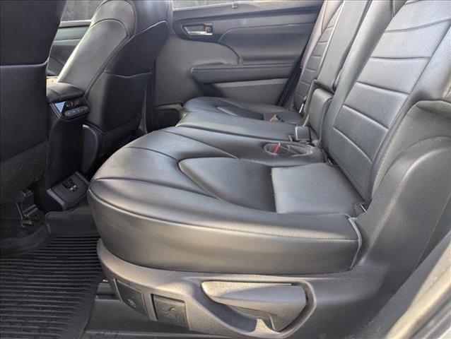 used 2021 Toyota Highlander car, priced at $29,518