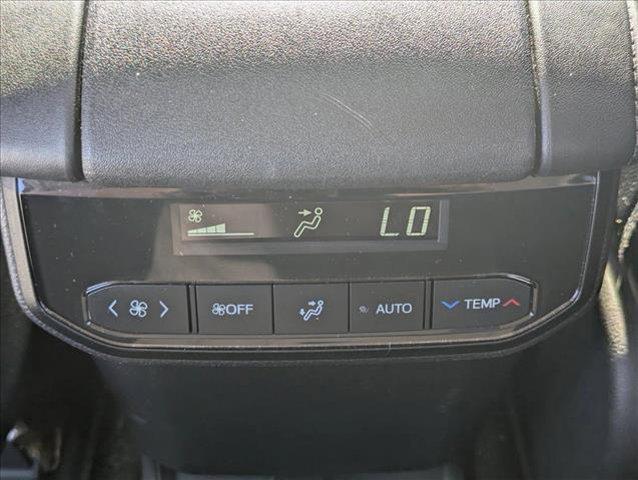 used 2021 Toyota Highlander car, priced at $29,518
