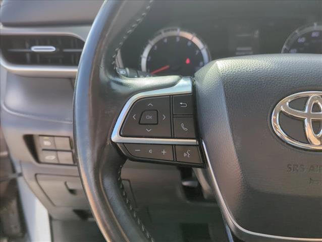 used 2020 Toyota Highlander car, priced at $24,907