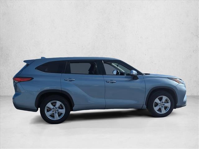 used 2020 Toyota Highlander car, priced at $24,907