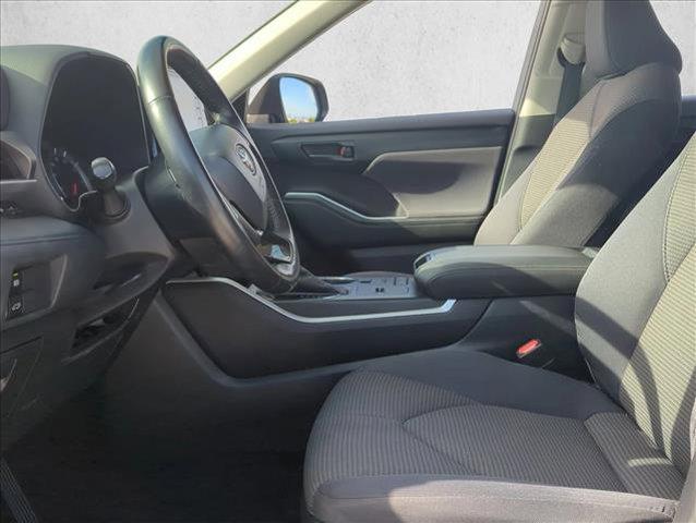 used 2020 Toyota Highlander car, priced at $24,907