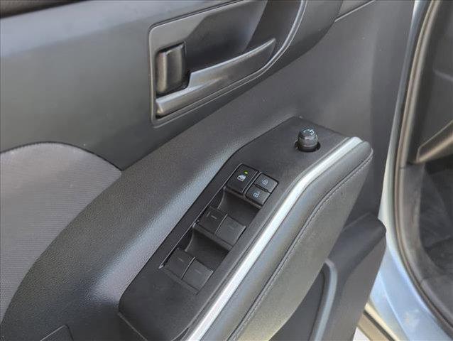used 2020 Toyota Highlander car, priced at $24,907