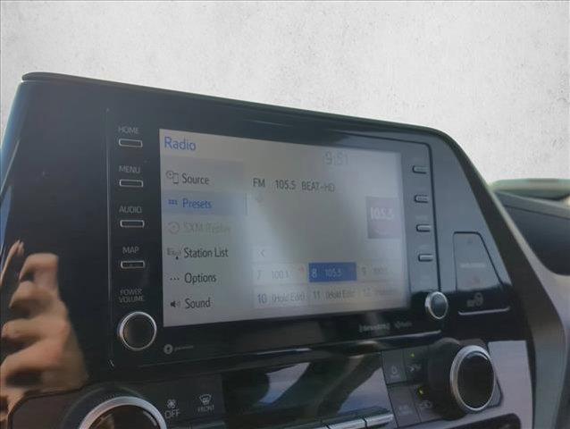 used 2020 Toyota Highlander car, priced at $24,907