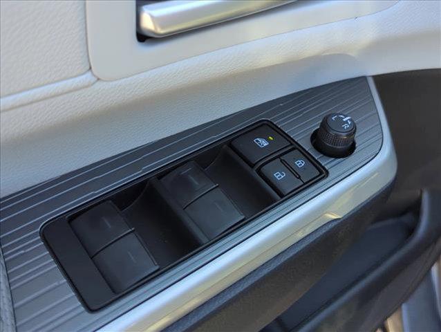 new 2025 Toyota Sienna car, priced at $48,047