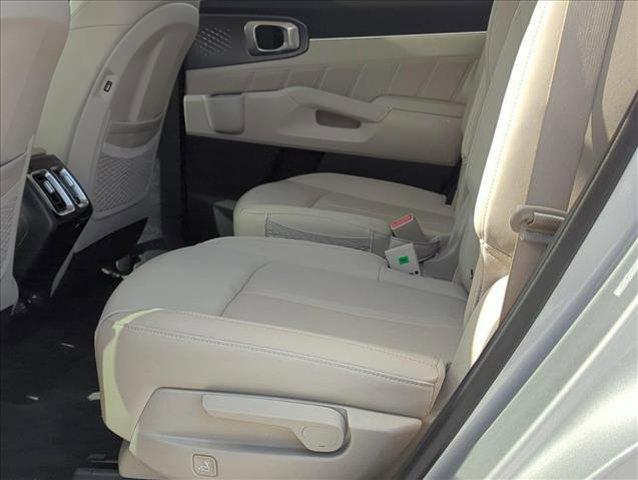 used 2022 Kia Sorento Plug-In Hybrid car, priced at $33,061