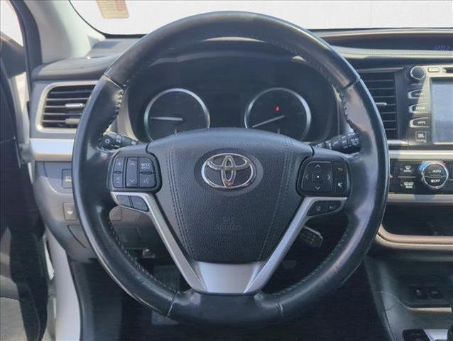 used 2018 Toyota Highlander car, priced at $24,498