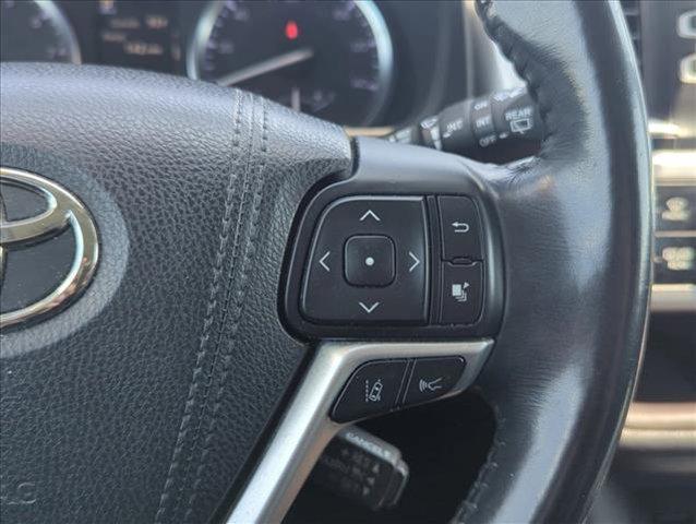 used 2018 Toyota Highlander car, priced at $24,498