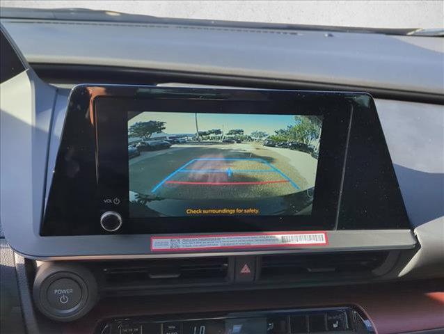 new 2026 Toyota Prius Plug-In Hybrid car, priced at $38,392