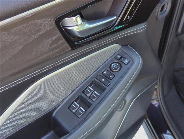 used 2023 Acura MDX car, priced at $35,798