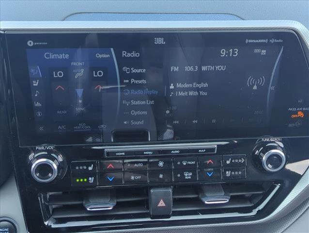 used 2021 Toyota Highlander car, priced at $32,898