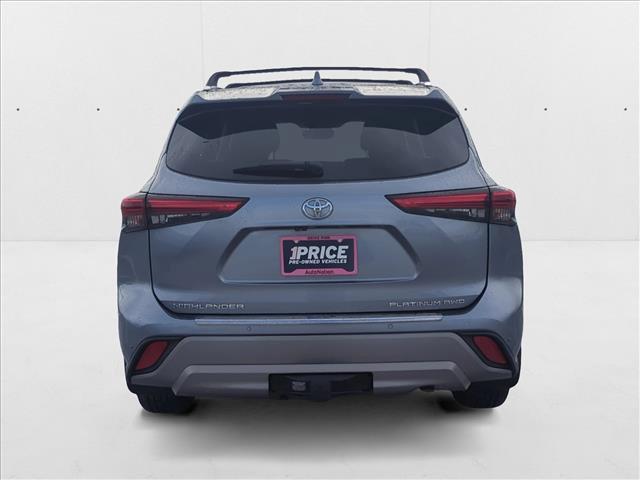 used 2021 Toyota Highlander car, priced at $32,898
