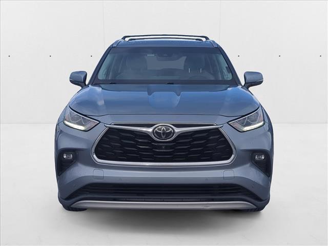 used 2021 Toyota Highlander car, priced at $32,898