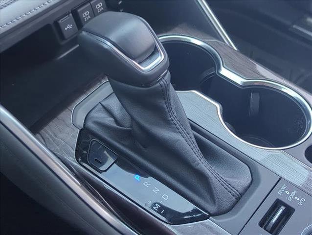 used 2021 Toyota Highlander car, priced at $32,898