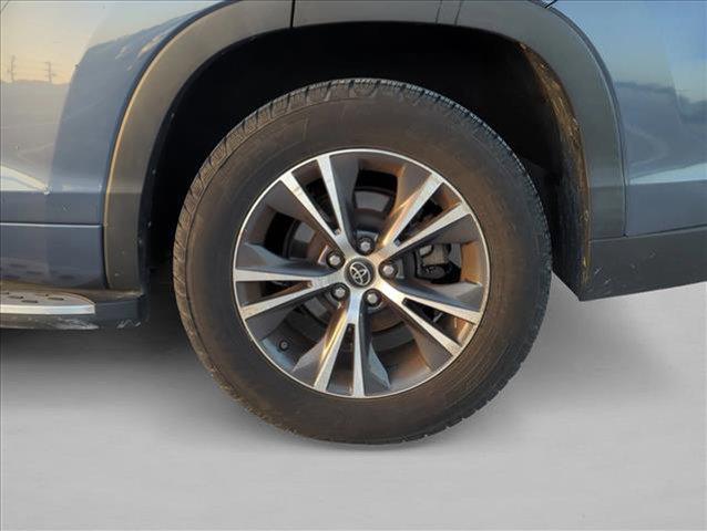 used 2018 Toyota Highlander car, priced at $20,498