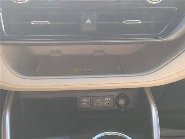 used 2023 Toyota Highlander car, priced at $38,249
