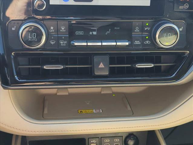 used 2023 Toyota Highlander car, priced at $38,249
