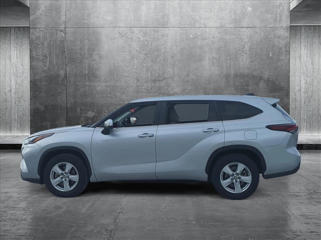 used 2024 Toyota Highlander car, priced at $37,498