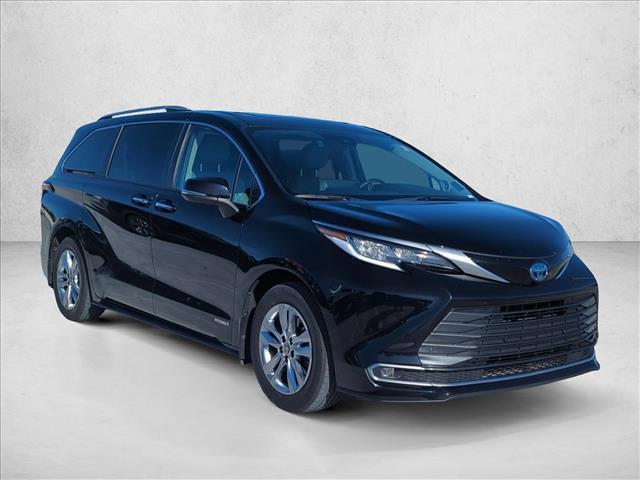 used 2021 Toyota Sienna car, priced at $41,389