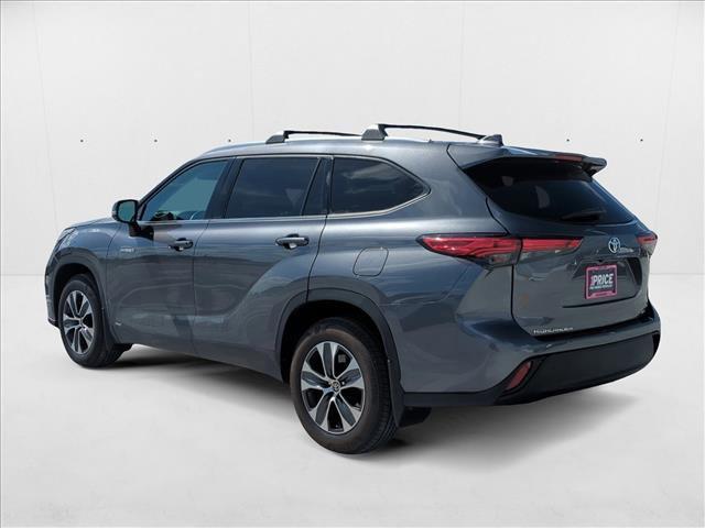 used 2021 Toyota Highlander Hybrid car, priced at $35,499