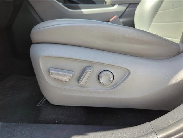 used 2021 Toyota Highlander Hybrid car, priced at $35,499