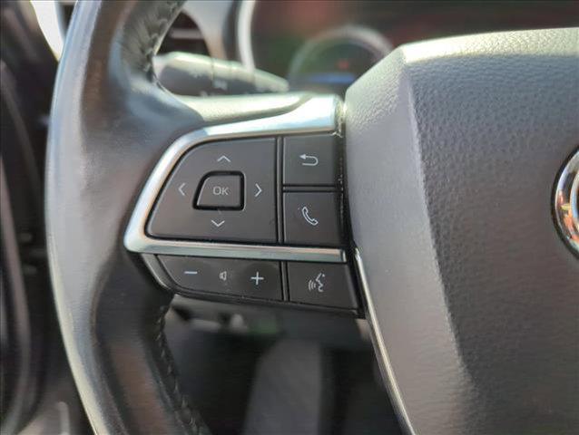 used 2021 Toyota Highlander Hybrid car, priced at $35,499