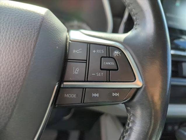 used 2021 Toyota Highlander Hybrid car, priced at $35,499