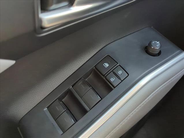 used 2021 Toyota Highlander Hybrid car, priced at $35,499