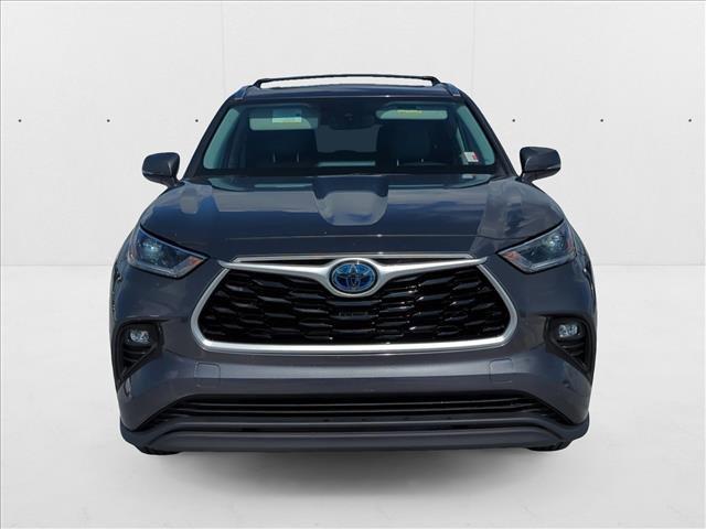 used 2021 Toyota Highlander Hybrid car, priced at $35,499