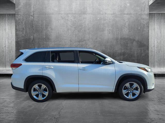 used 2019 Toyota Highlander car, priced at $26,428