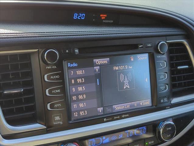 used 2019 Toyota Highlander car, priced at $26,428