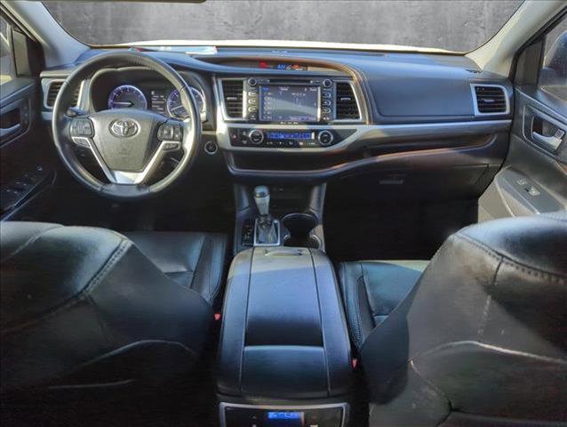 used 2019 Toyota Highlander car, priced at $26,428