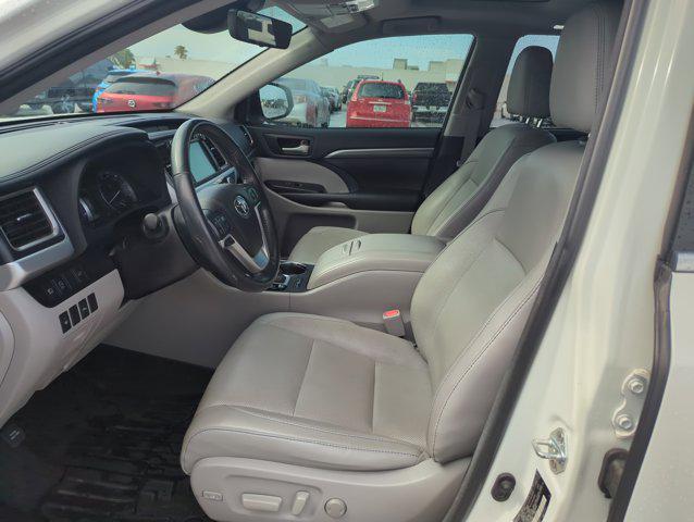 used 2018 Toyota Highlander car, priced at $31,895