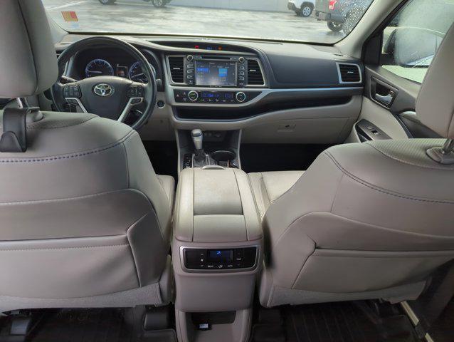 used 2018 Toyota Highlander car, priced at $31,895