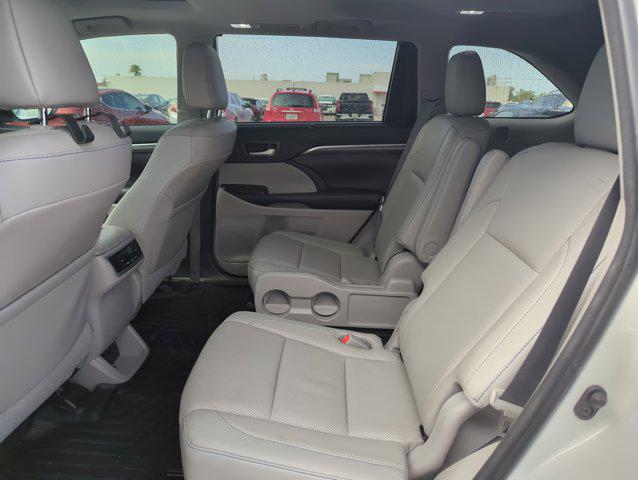 used 2018 Toyota Highlander car, priced at $31,895