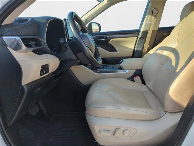 used 2023 Toyota Highlander car, priced at $36,998