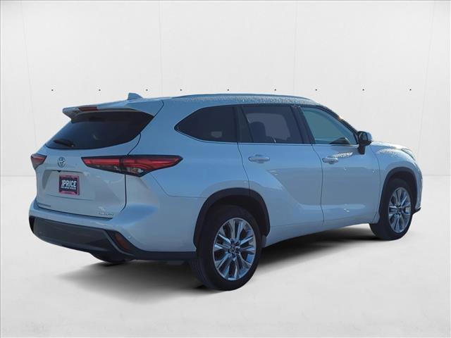 used 2023 Toyota Highlander car, priced at $36,998