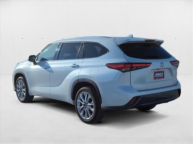 used 2023 Toyota Highlander car, priced at $36,998