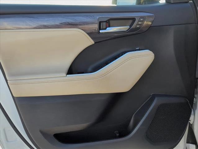 used 2023 Toyota Highlander car, priced at $36,998