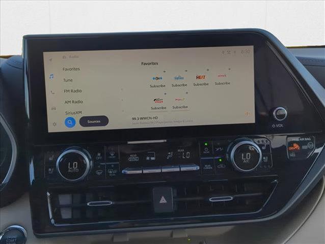 used 2023 Toyota Highlander car, priced at $36,998