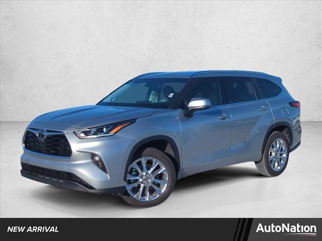 used 2021 Toyota Highlander car, priced at $32,994