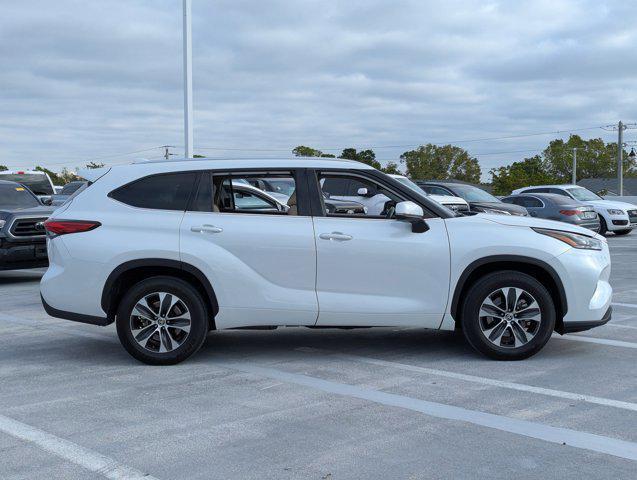 used 2022 Toyota Highlander Hybrid car, priced at $37,595