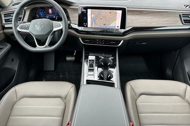 new 2025 Volkswagen Atlas car, priced at $47,611